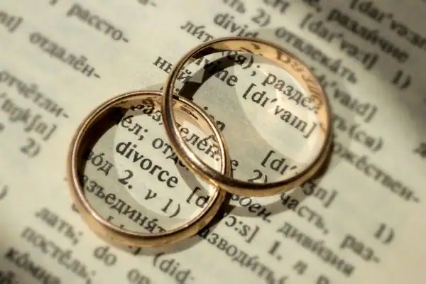 Image of rings removed before divorce mediation Cleator Moor