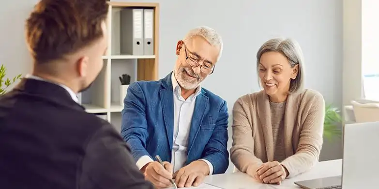 Why Are More Divorcing Couples Choosing Mediation Cleator Moor?